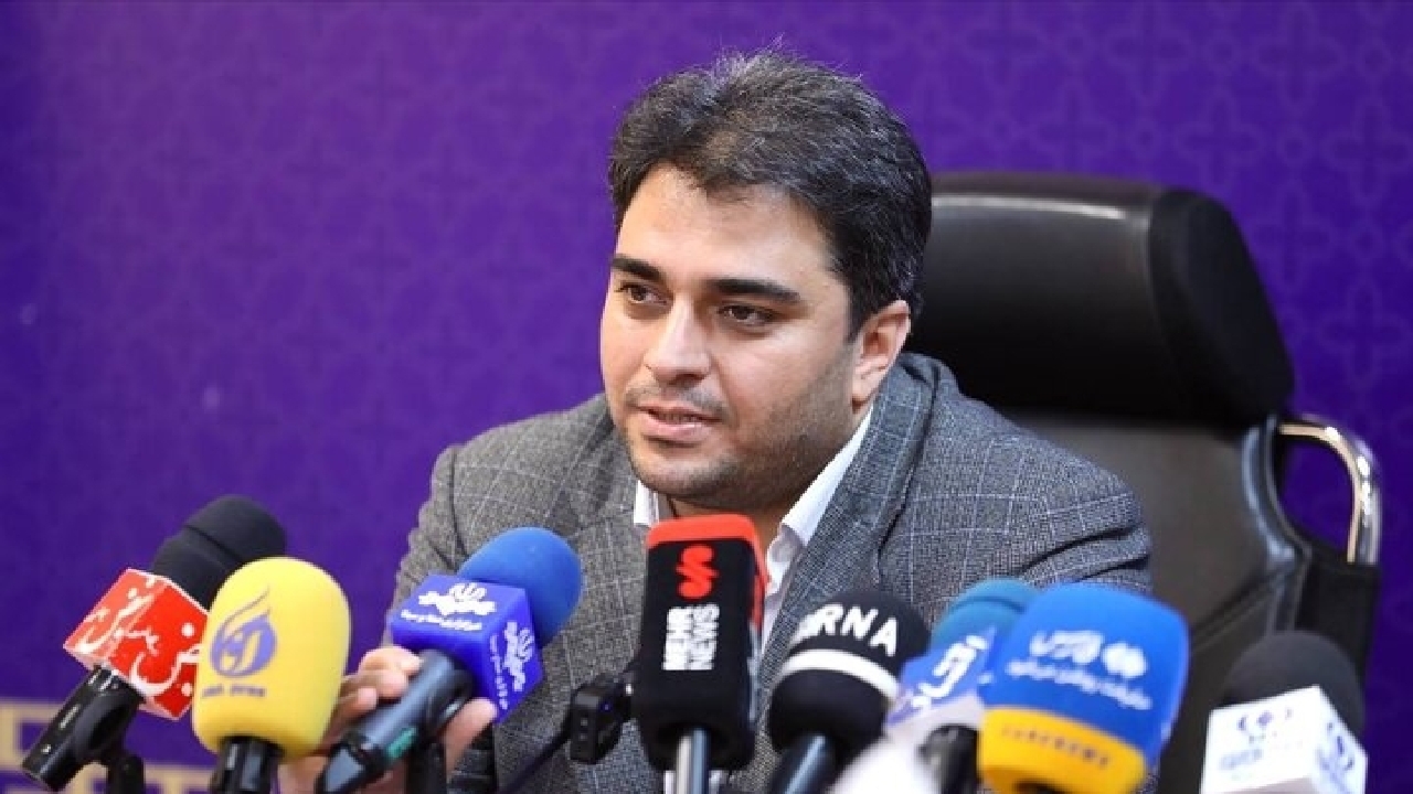۳۵ دستگاه اتوبوس دوکابین به بندر شهید رجایی رسید