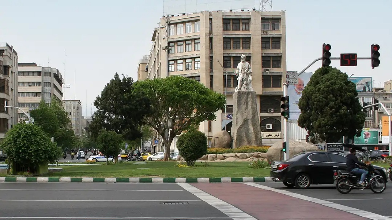 ایجاد دو مسیر گردشگری جدید در قلب تاریخی تهران/ خیابان فردوسی میزبان خانواده‌ها می‌شود