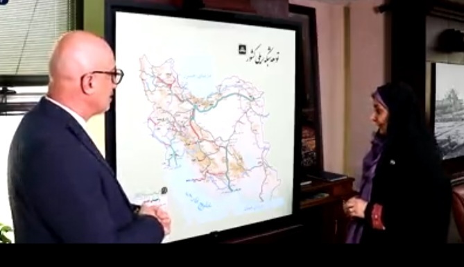 بهره‌برداری از مسیر ریلی خاش _چابهار تا پایان سال/ عملیات ریل‌گذاری رشت_ آستارا تا پایان سال آغاز می‌شود+ فیلم