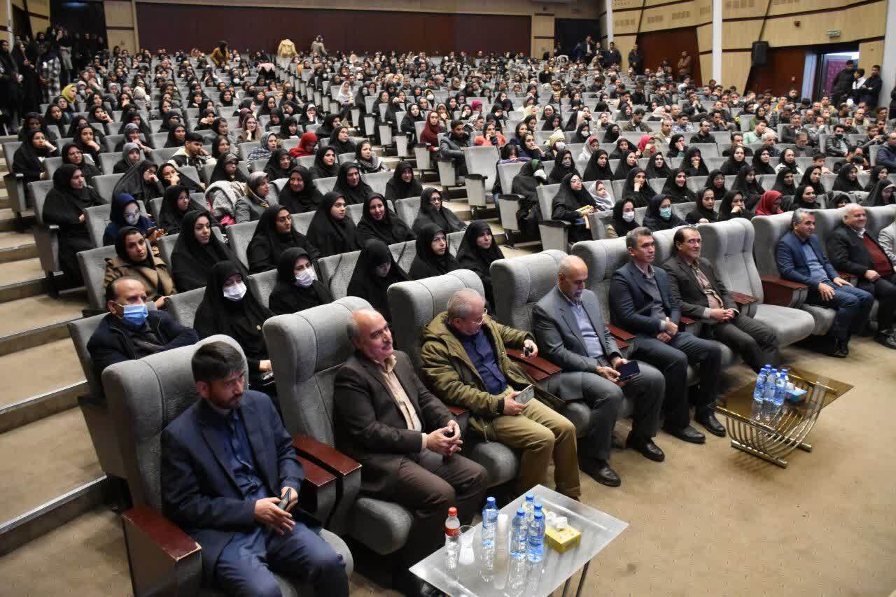 آیین تجلیل از فرهنگیان و دانش آموزان، پژوهشگرو فناور برتر در نیشابور