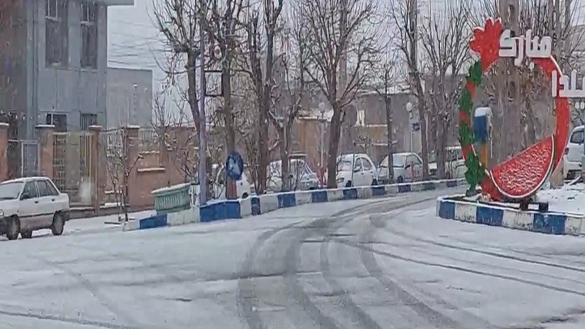باشگاه خبرنگاران -بارش برف در ترکمانچای + فیلم