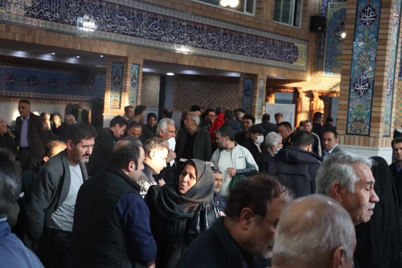 برپایی میز خدمت در مسجد جامع ماهدشت