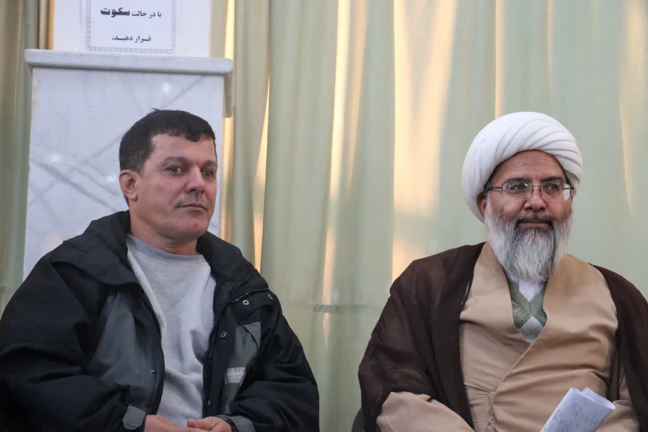 برپایی میز خدمت رئیس&zwnj;کل دادگستری استان البرز در مسجد جامع ماهدشت