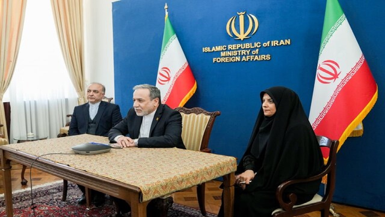 گفت‌وگوی تلفنی عراقچی با کارکنان سفارت ایران در ونزوئلا