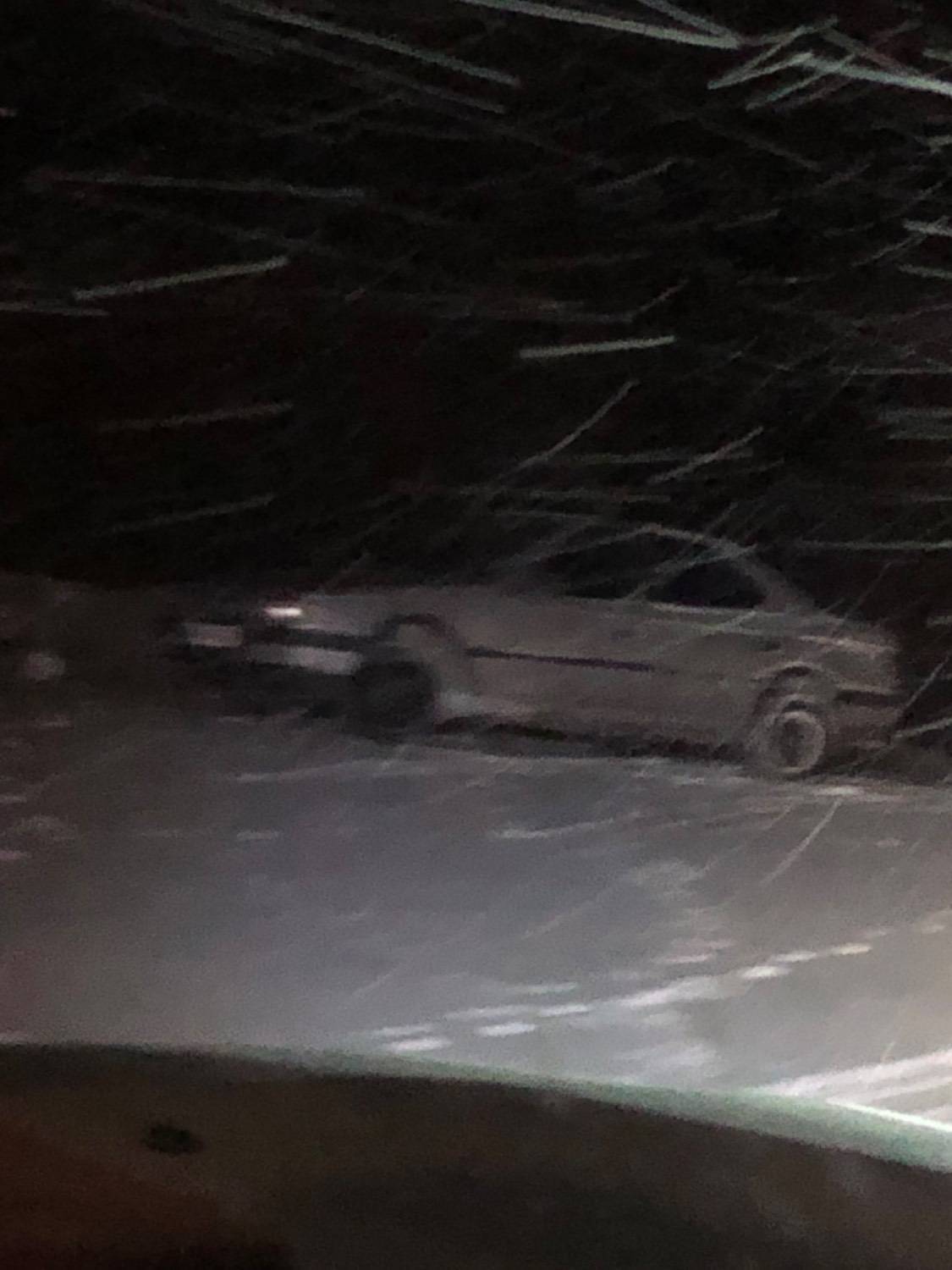 امدادرسانی و رهاسازی به ۲۰۰ خودروی گرفتار برف در سمنان