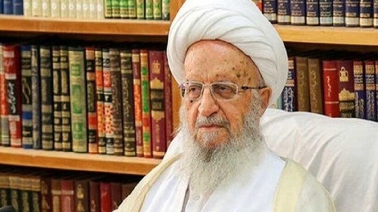 مسلمانان و آزادگان در سراسر دنیا بر حمایت از رهبر انقلاب تاکید کنند