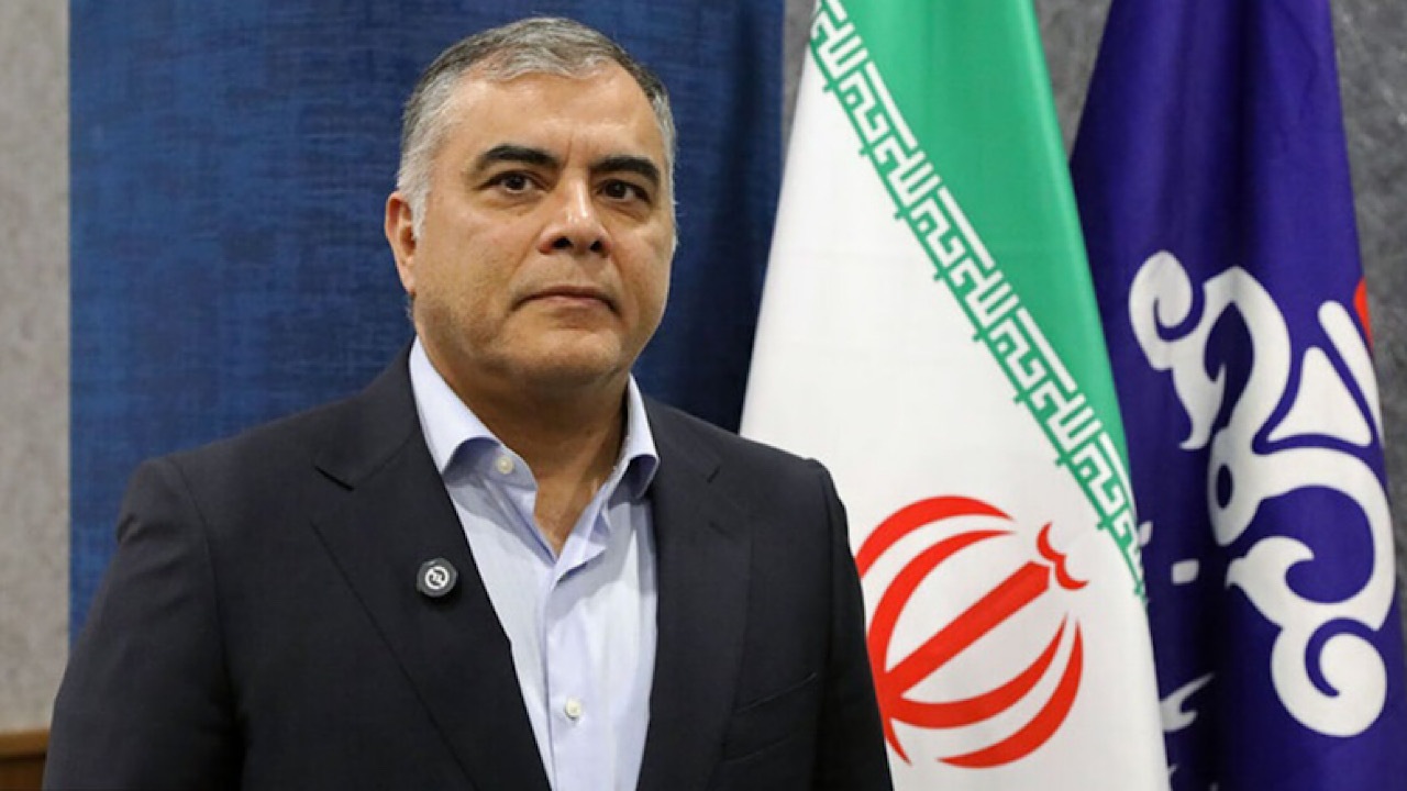 وزیر نفت:
نگران معامله آمریکا با مشتریان نفت ایران نباشید