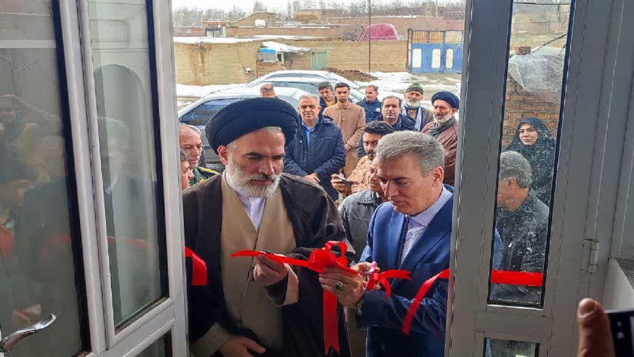 افتتاح نمادین طرح‌های اشتغال‌زایی کمیته امداد سلماس همزمان با آغاز دهه فجر