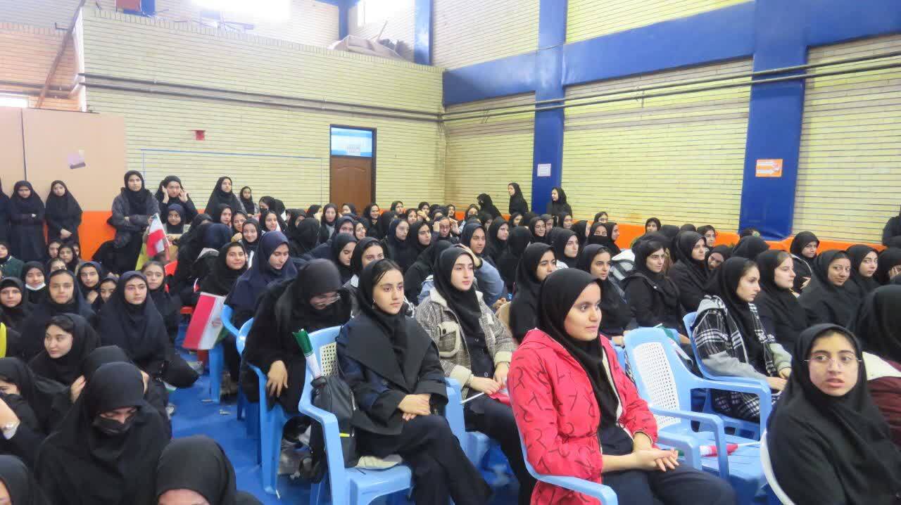 مراسم زنگ انقلاب در مدارس شهرستان هریس