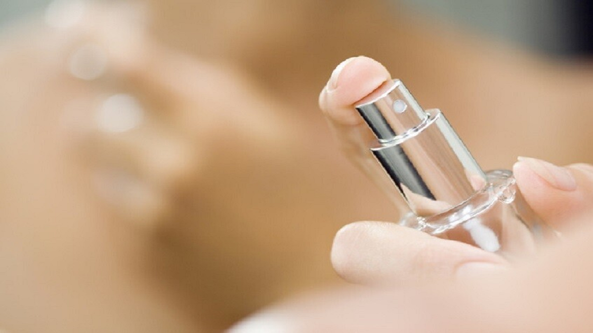 باشگاه خبرنگاران -مواد تشکیل دهنده عطر که باعث درماتیت آلرژیک می‌شوند