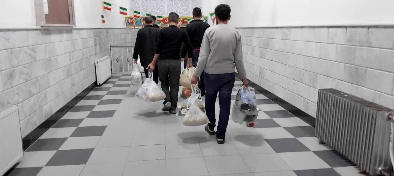عیدی مهدوی در زندان مرکزی ارومیه/ آزادی ۱۳ زندانی در روز میلاد حضرت ولی عصر (عج) 