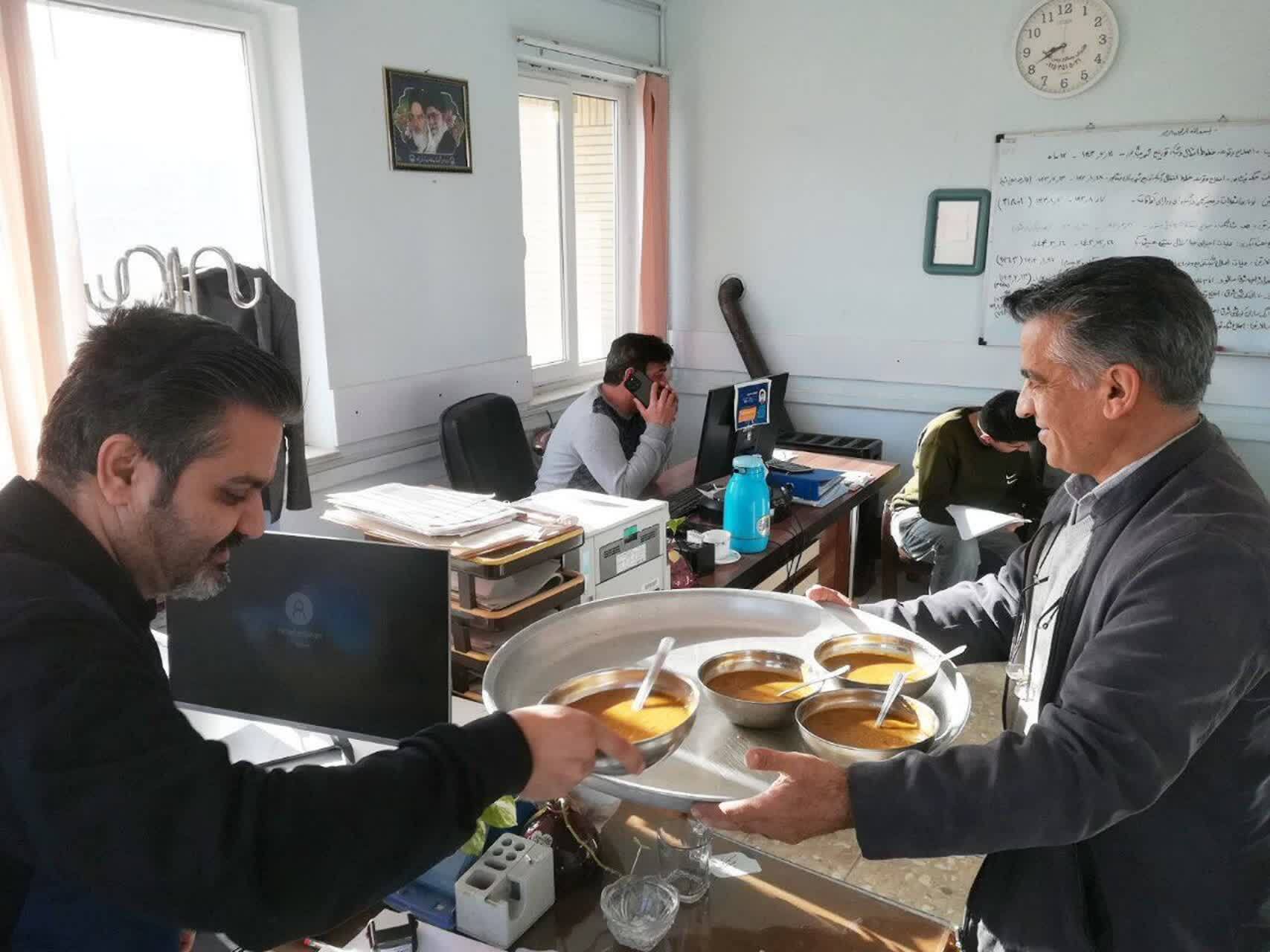 برپایی سفره امام زمان (عج) به مناسبت نیمه شعبان