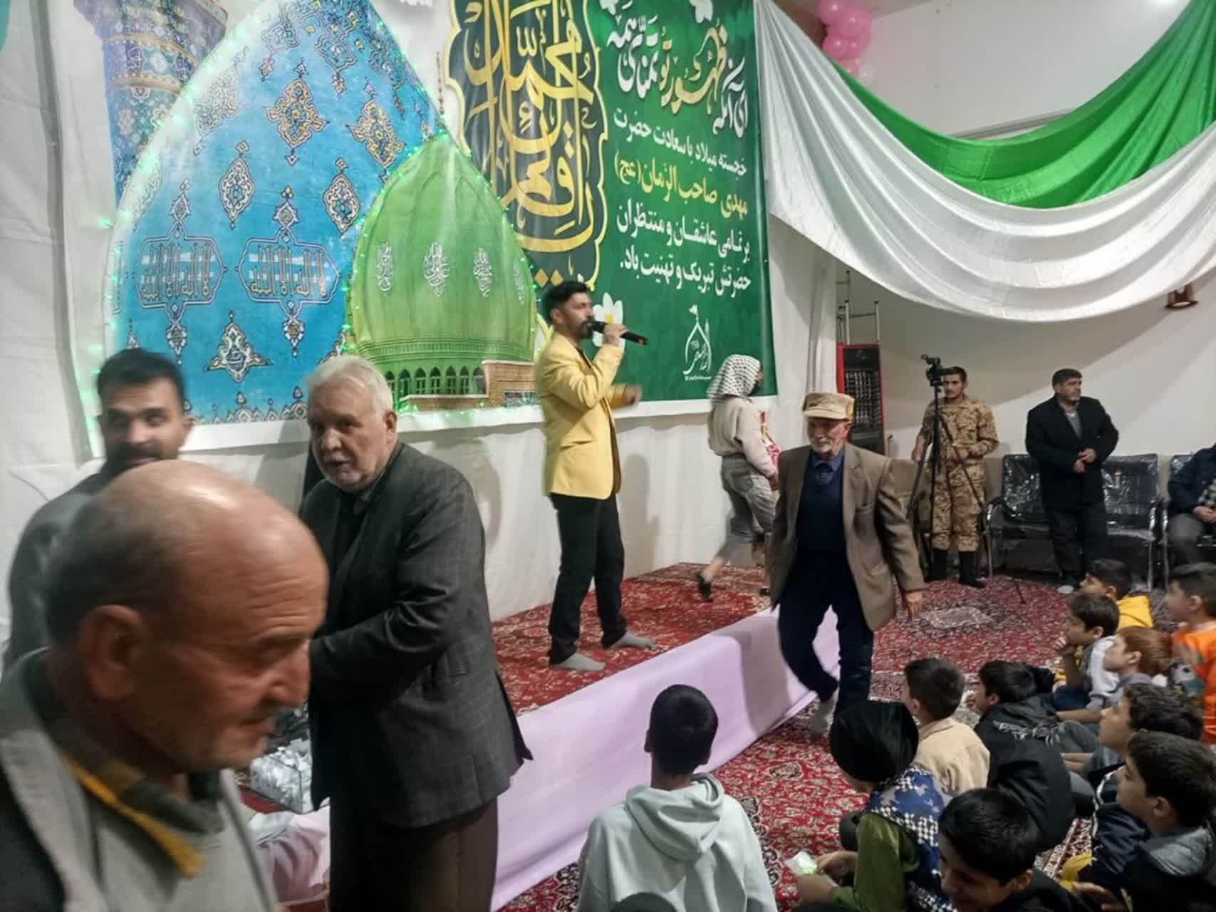 نیشابور در شب نیمه شعبان غرق در شادی و سرور شد