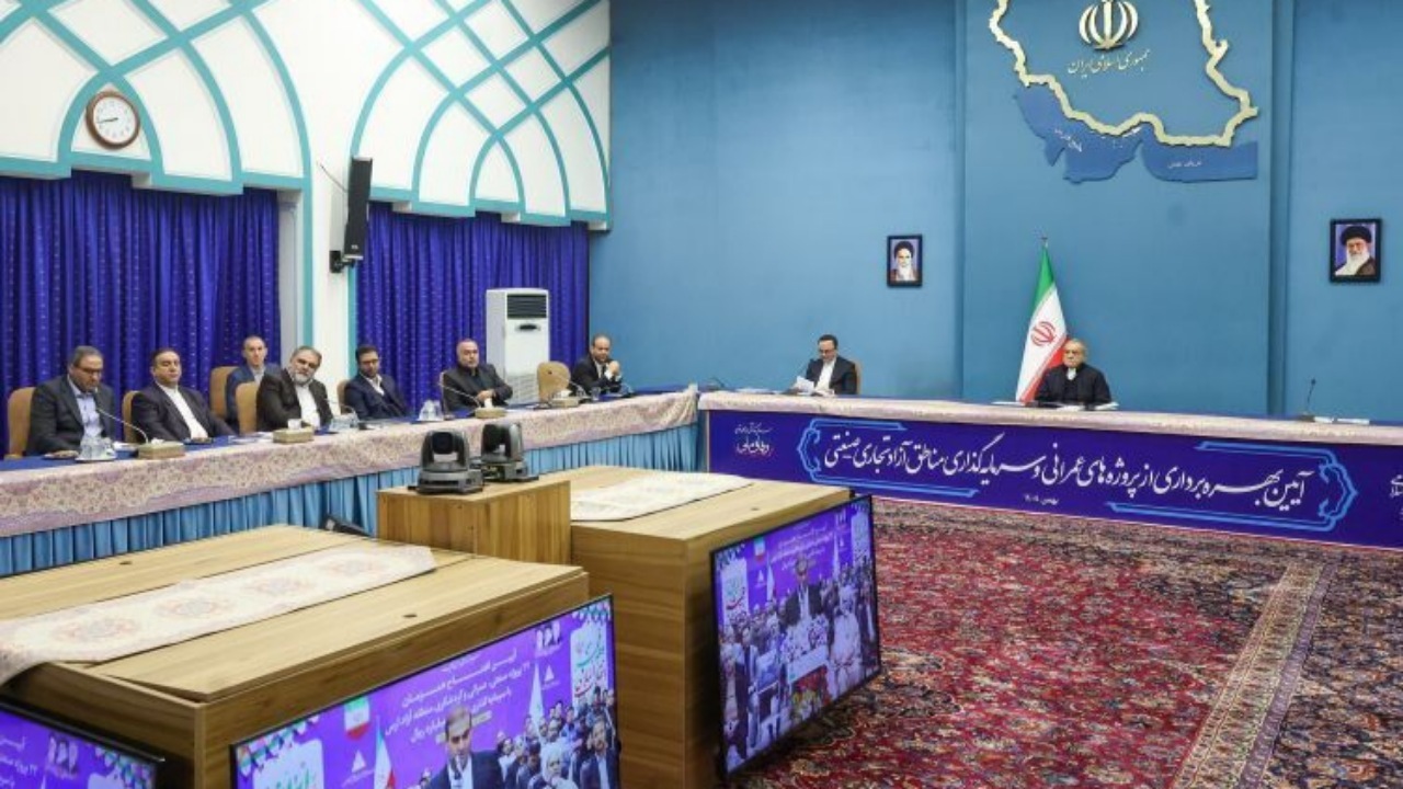 سواحل مکران روی ریل توسعه؛ افتتاح ۲۰ طرح سرمایه‌گذاری در منطقه آزاد چابهار