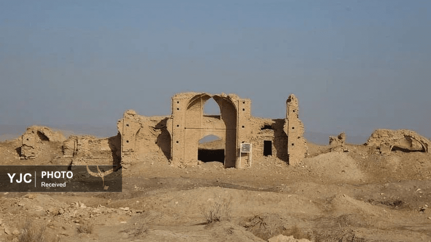 کاروان&zwnj;سرایی که تاریخش در حال فرو ریختن است+تصاویر