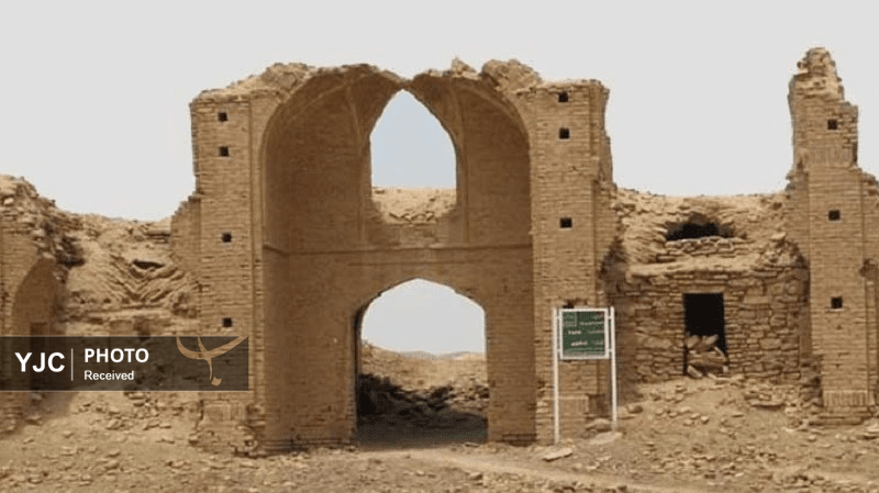 کاروان&zwnj;سرایی که تاریخش در حال فرو ریختن است+تصاویر