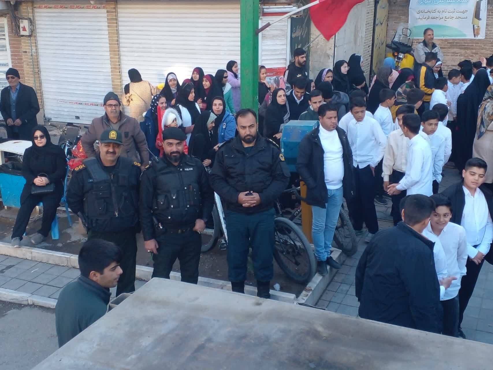 اجتماع عظیم مهدی یاوران نیشابور در جشن بزرگ خیابانی ولادت امام زمان (عج) اجتماع عظیم مهدی یاوران نیشابور در جشن بزرگ خیابانی ولادت امام زمان (عج)
