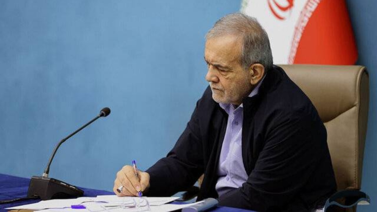پزشکیان قهرمانی تیم ملی فوتسال ایران را تبریک گفت