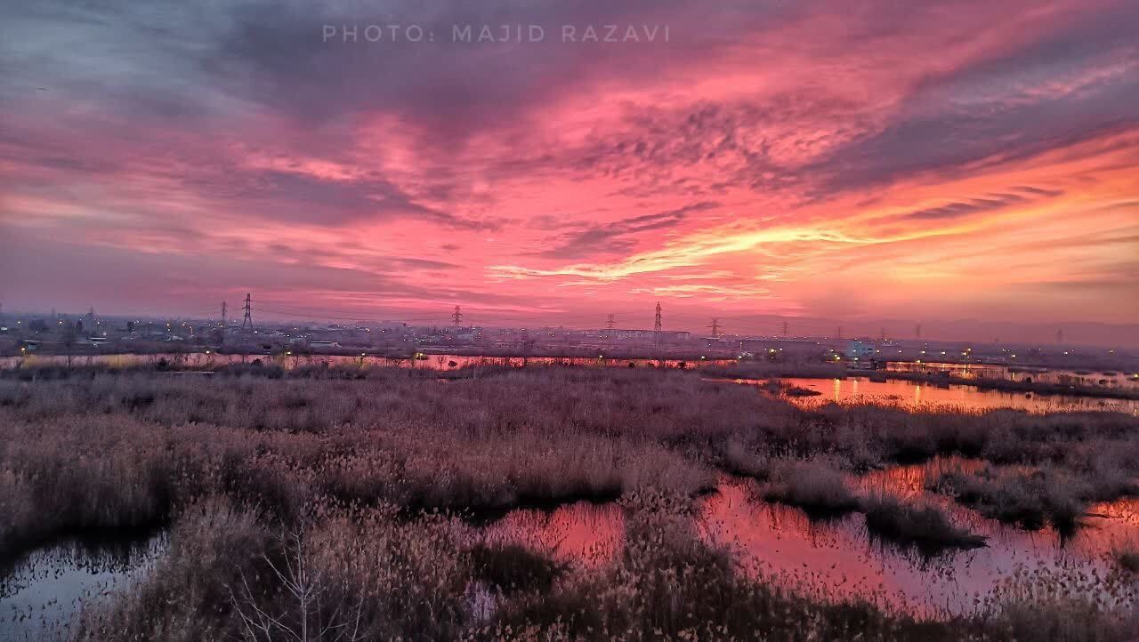 تصاویری زیبا از تلالو زیبای خورشید در آسمان بابل