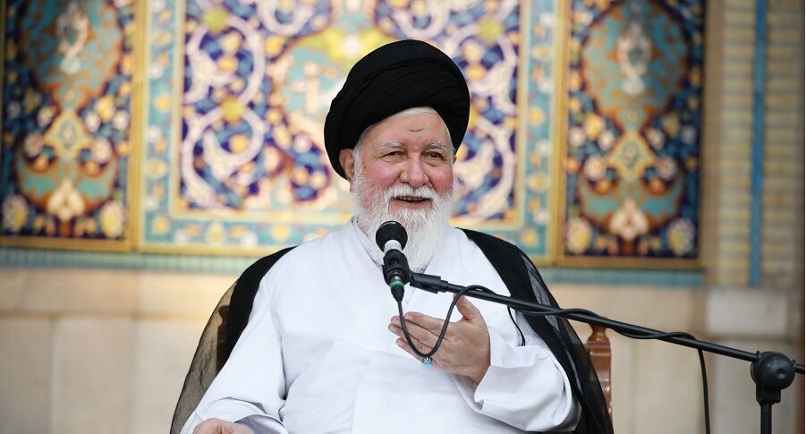 پیروزی انقلاب اسلامی با امداد غیبی رقم خورد