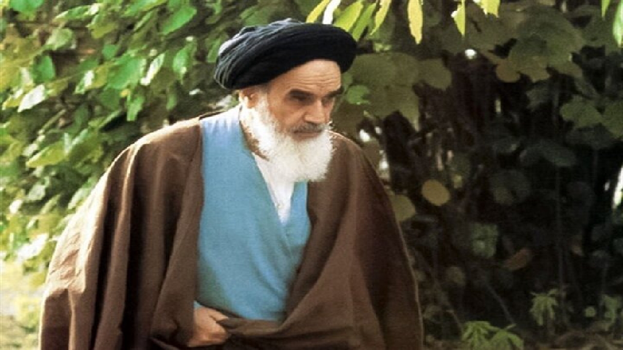 راز دلدادگیِ نسلی که خمینی را ندید اما عاشق شد