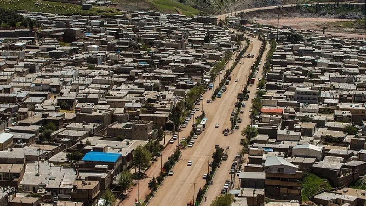 معمولان؛ شهری که هنوز از سیل ۹۸ خارج نشده است