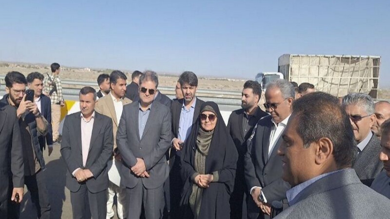 بازدید وزیر راه و شهرسازی از پروژه کریدور شرق به غرب سیستان و بلوچستان