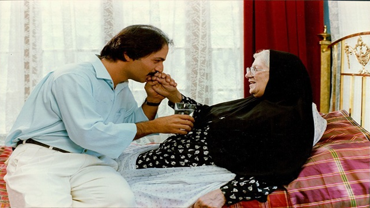 تا کجا باید به پدر و مادر احترام گذاشت و اطاعت کرد؟