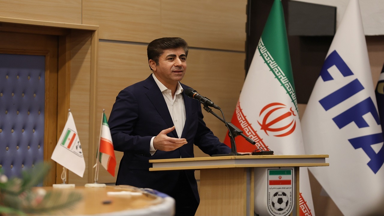 ممبینی: هشت درصد از اقتصاد دنیا توسط فوتبال به حرکت درمی‌آید
