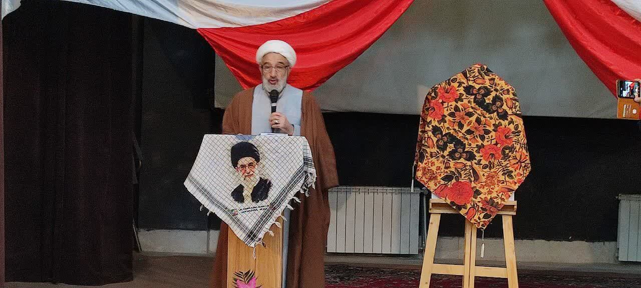 مراسم رونمایی از &laquo;شمیم آلاله&zwnj;ها&raquo; همزمان با جشن پیروزی انقلاب در صالح&zwnj;آباد