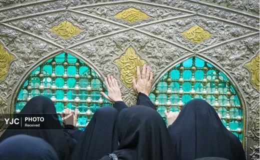 تجلیل از خانواده شهدای اخیر در آیین غبارروبی حرم امامزاده موسی مبرقع (ع) تجلیل از خانواده شهدای اخیر در آیین غبارروبی حرم امامزاده موسی مبرقع (ع)