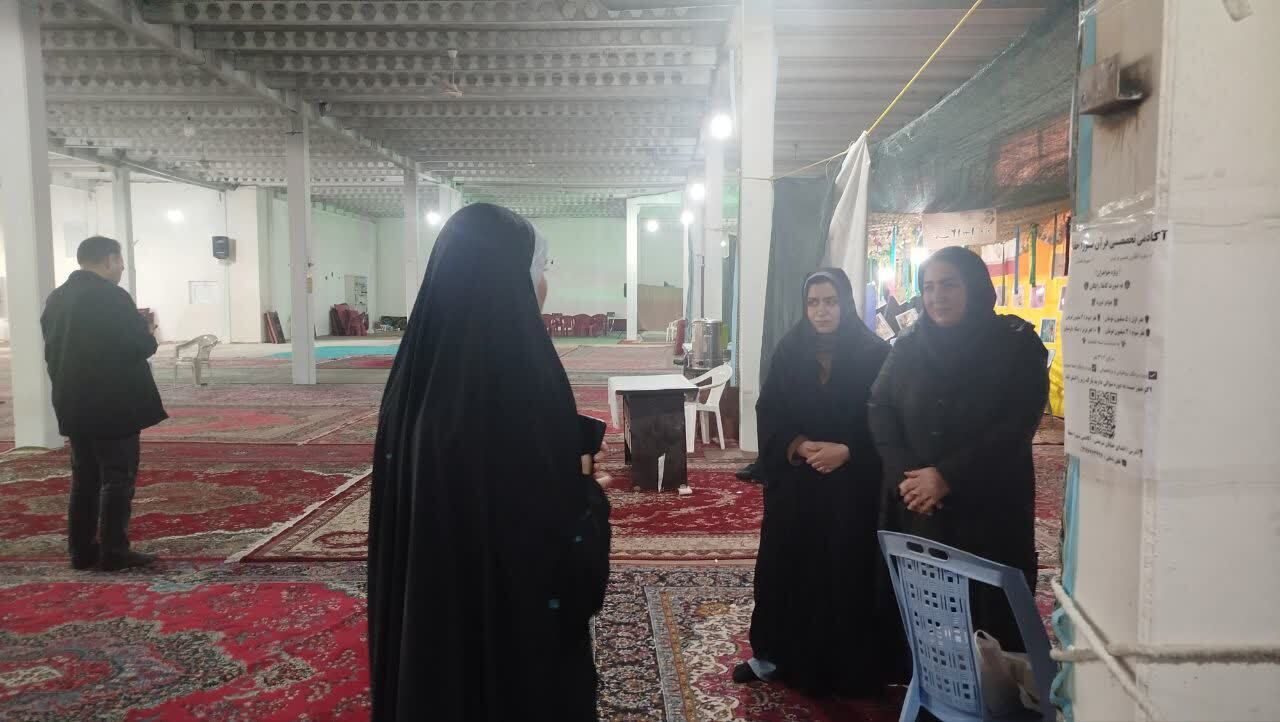 برپایی نمایشگاه روایت ایستادگی در فریمان همزمان با ایام الله دهه فجر