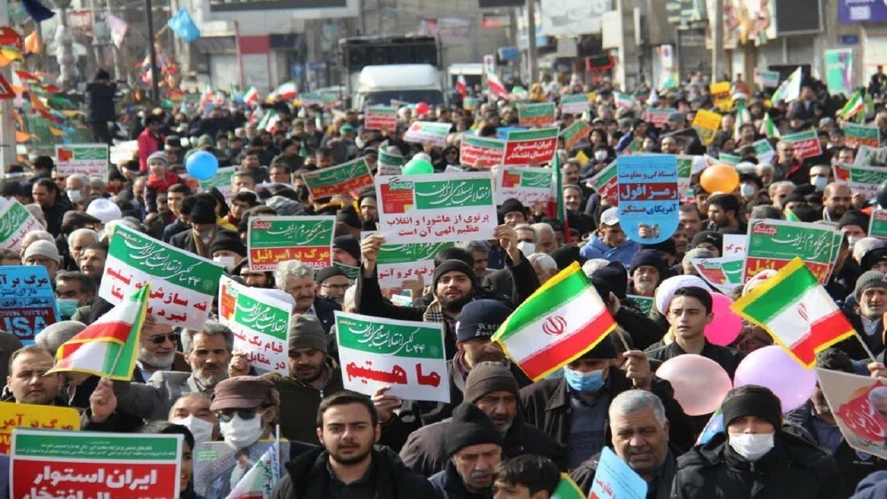 برگزاری راهپیمایی یوم الله ۲۲ بهمن در البرز + تصویر