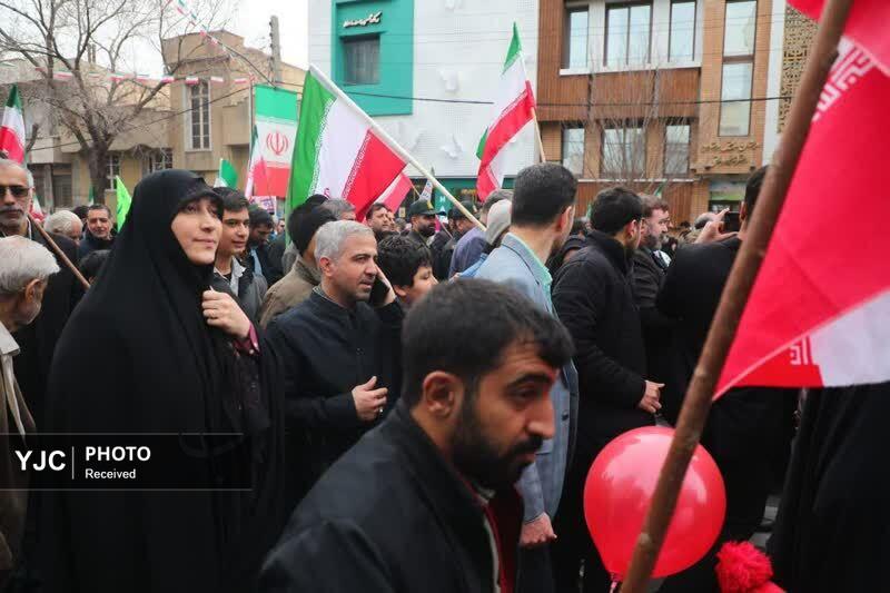 خروش مردم انقلابی قم در راهپیمایی ۲۲ بهمن