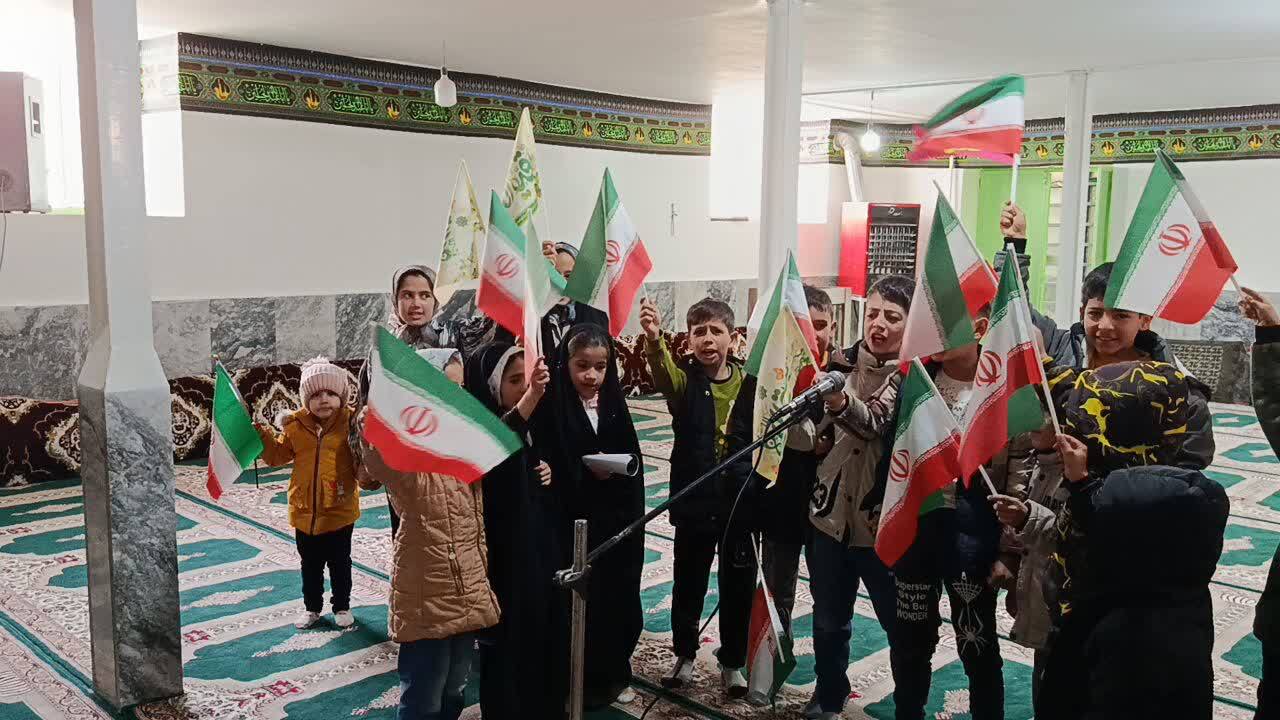 جشن بهار انقلاب در روستای گردشگری توآباد