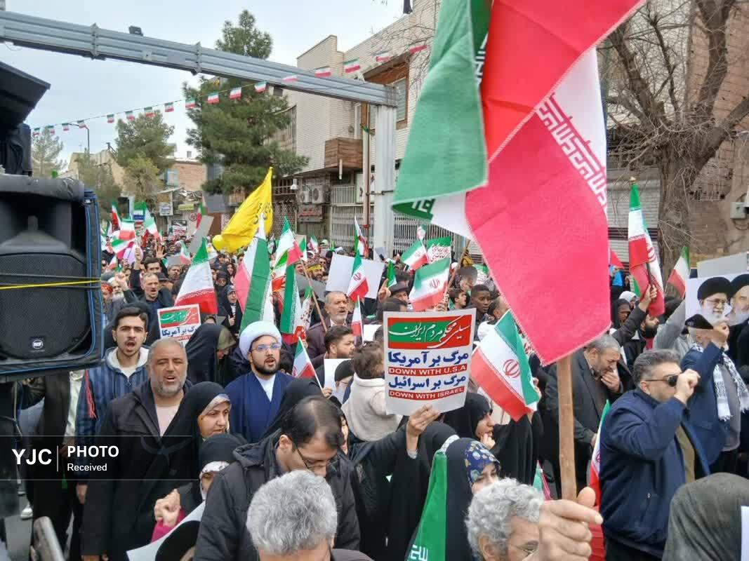 خروش مردم انقلابی قم در راهپیمایی ۲۲ بهمن