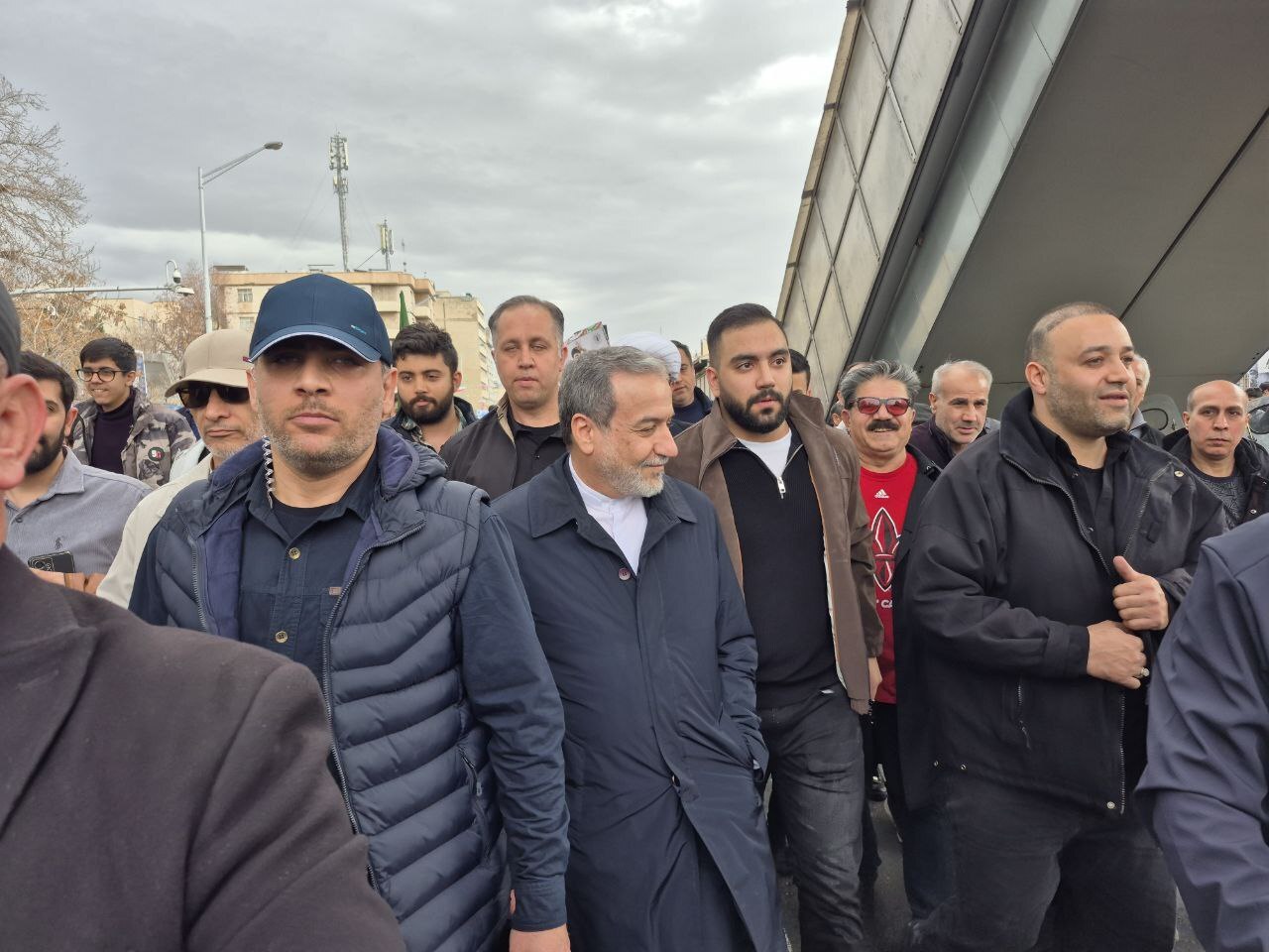 راهپیمایی سراسری مردم ایران در ۲۲ بهمن + عکس و فیلم