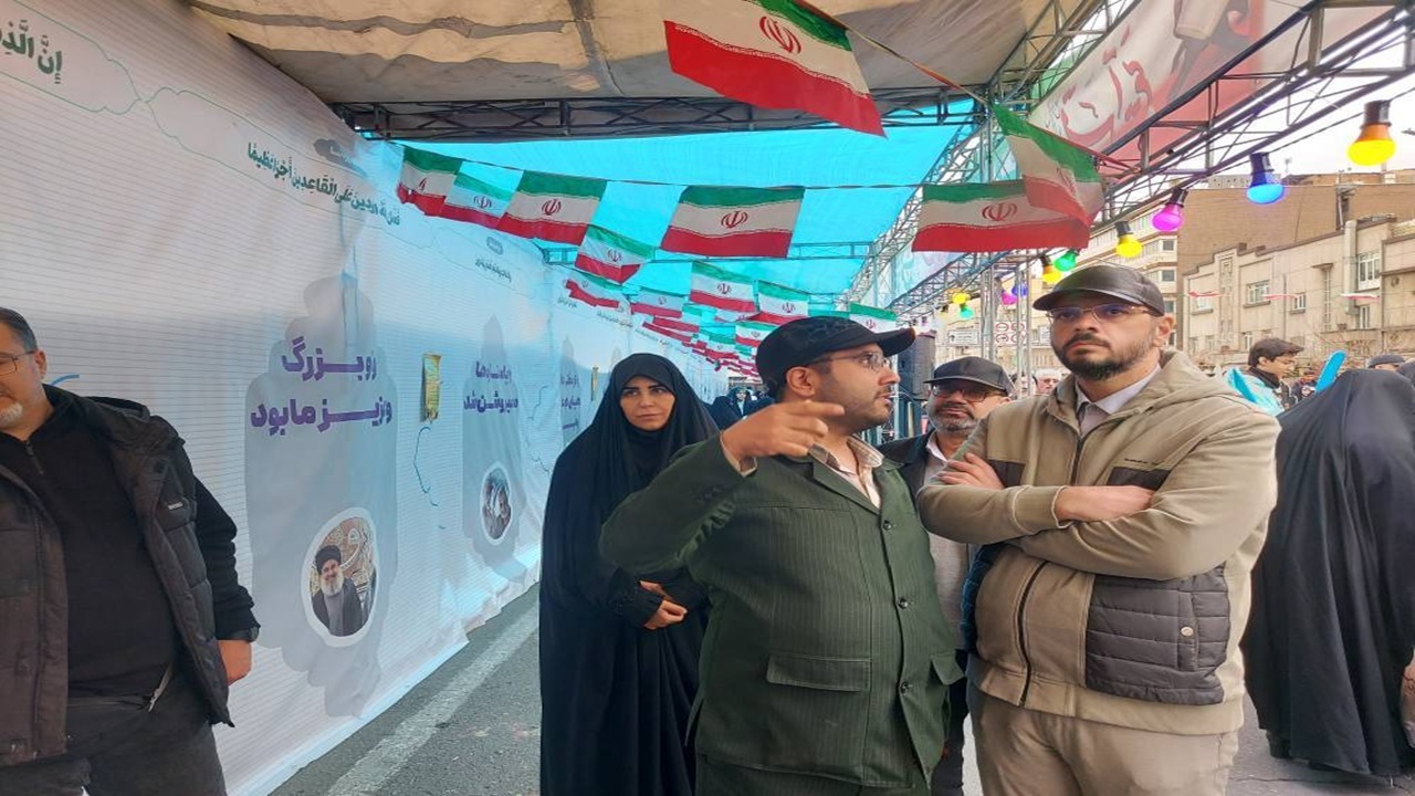 ۲۲ بهمن نماد هویت مردمی و فرهنگی انقلاب اسلامی است
