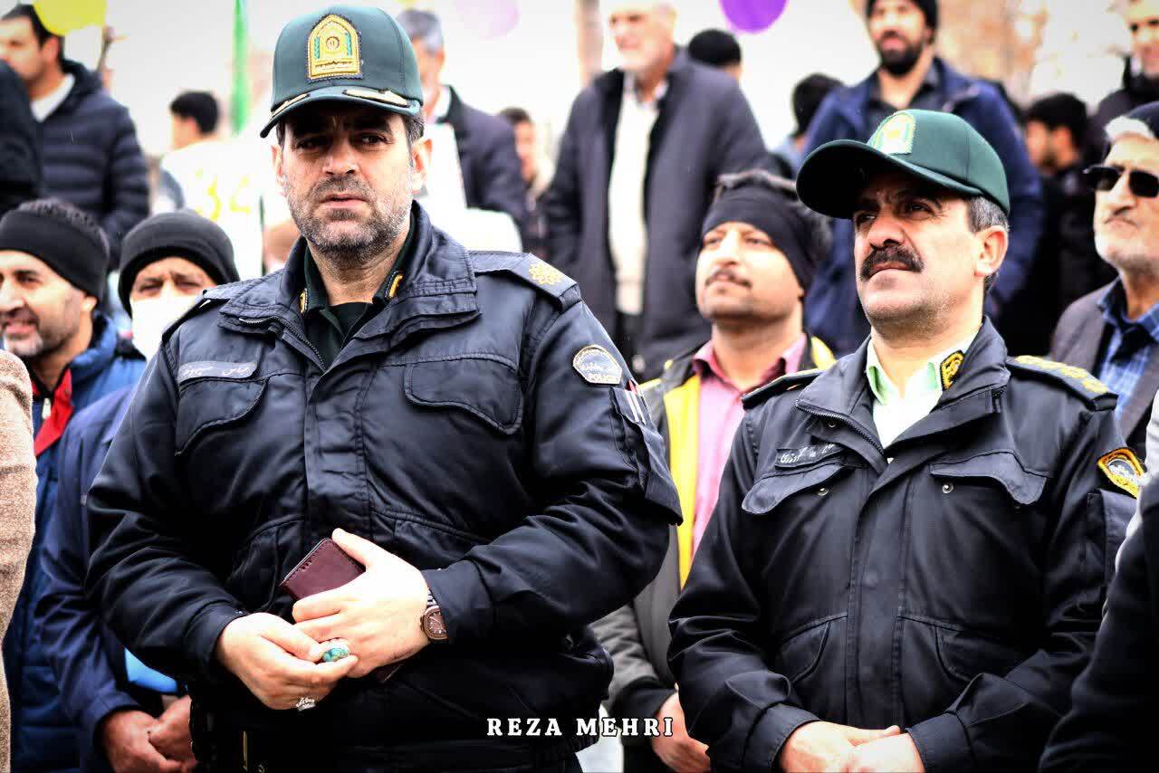حضور نیروهای امنیت در مراسم گرامیداشت یوم الله 22 بهمن حضور نیروهای امنیت در مراسم گرامیداشت یوم الله 22 بهمن