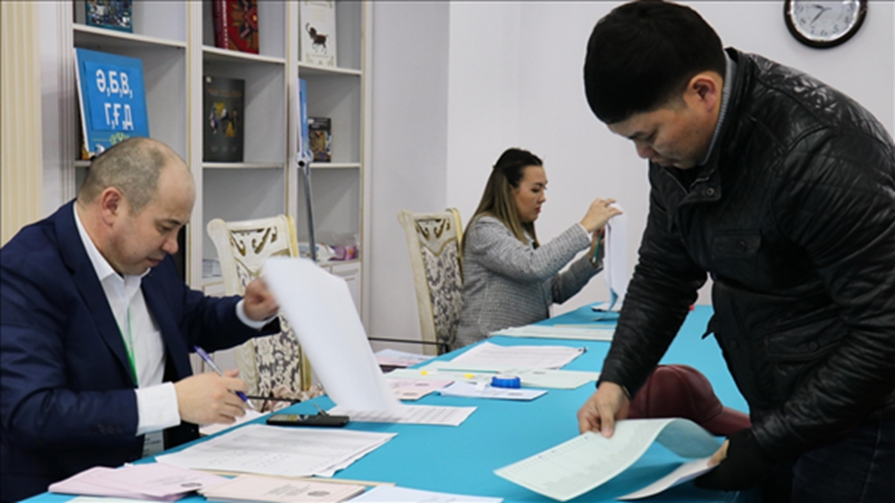 قزاقستان به زودی قانون اساسی جدید خود را به همه پرسی می‌گذارد