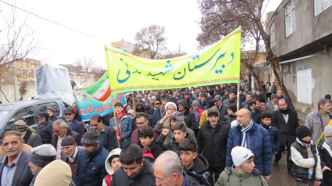 گزارش تصویری از راهپیمایی ۲۲بهمن ماه در هریس