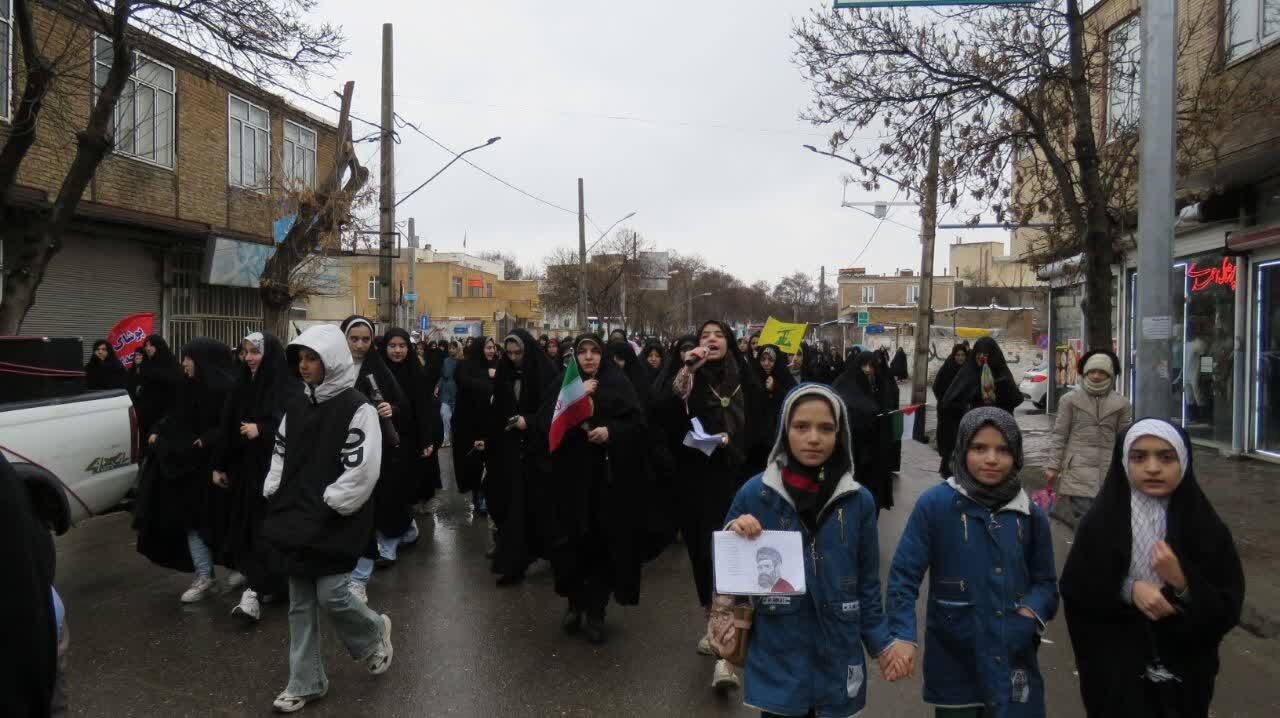 گزارش تصویری از راهپیمایی ۲۲بهمن ماه در هریس