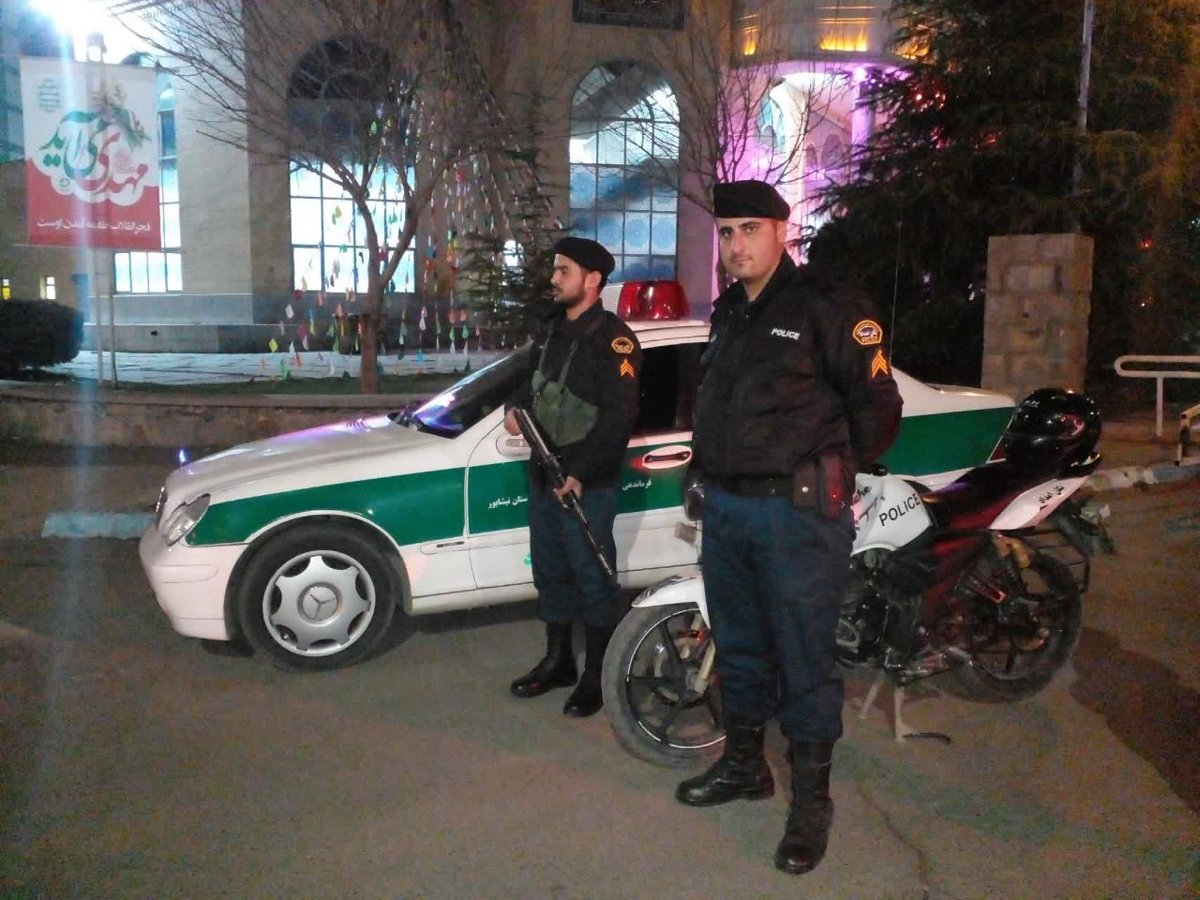 حال و هوای نیشابوری ها در شب ۲۲ بهمن و سر دادن ندای گلبانگ الله و اکبر