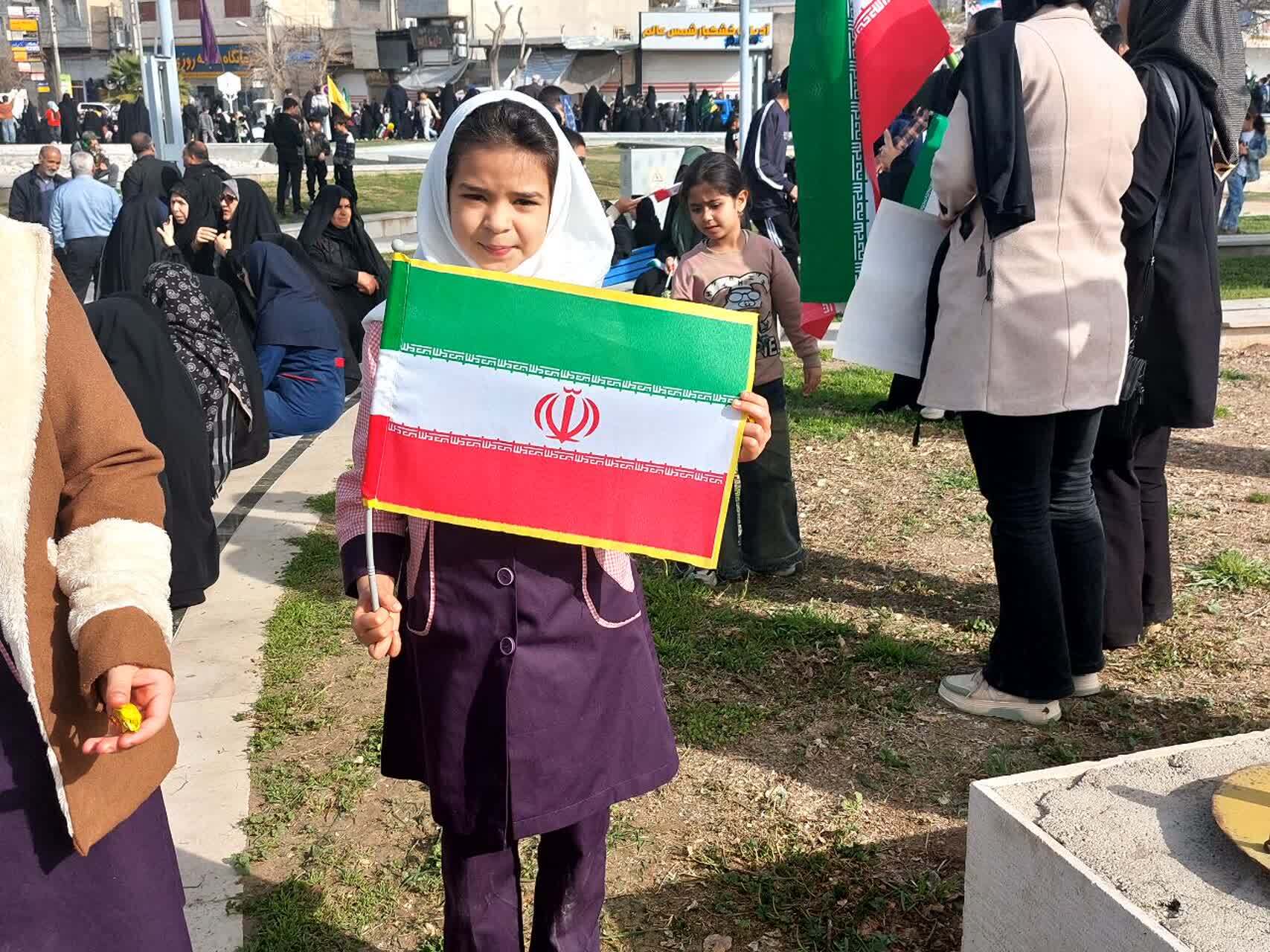 شور و حال انقلابی کازرونی&zwnj;ها در یوم الله ۲۲ بهمن