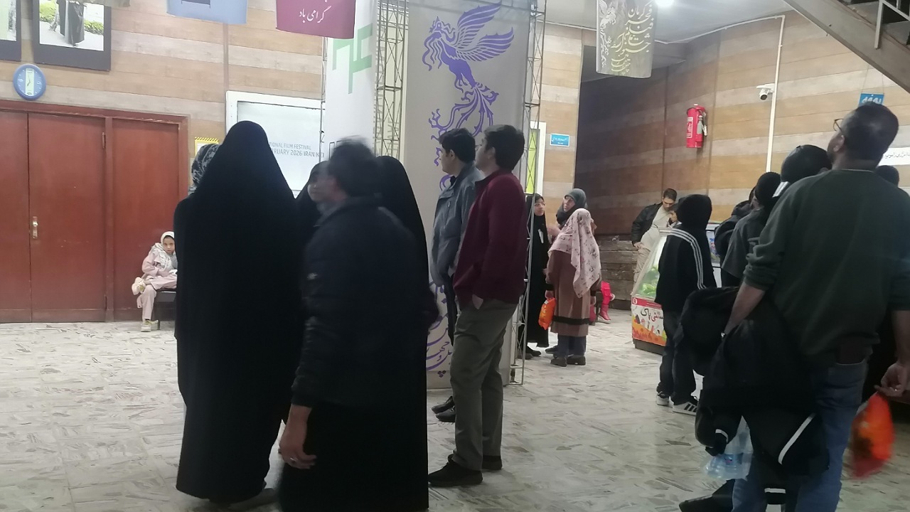 کوچ کرمانی‌ها، نیم شب تهران در صدر فیلم‌های فجر/پردیس سینمایی نیاز سینمادوستان کرمانی