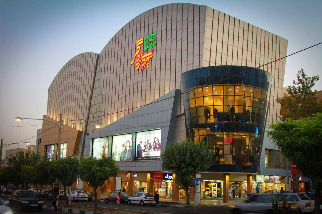 کوچ کرمانی&zwnj;ها، نیم شب تهران در صدر فیلم&zwnj;های فجر/پردیس سینمایی حق سینمادوستان کرمانی