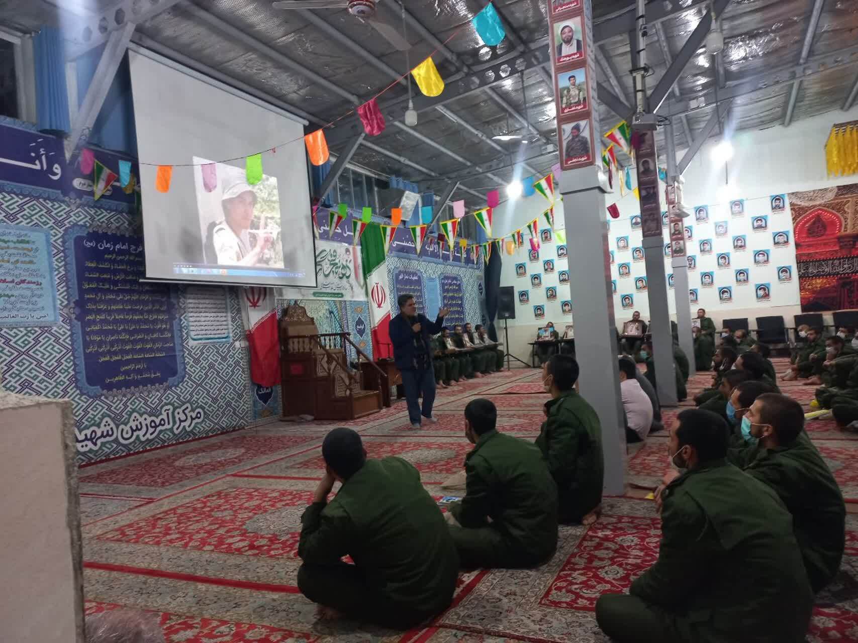 مراسم گرامیداشت شهدا در مرکز آموزش شهید مطهری فراجای نیشابور