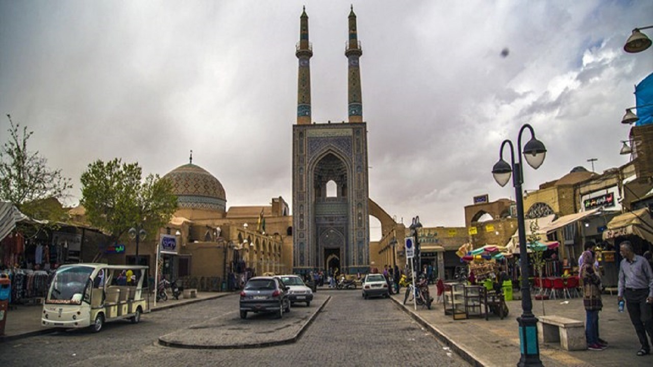 بوستان حضرت معصومه (س) به مرکز شور و نشاط بهاری تبدیل می‌شود
