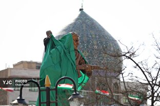 رونمایی از تندیس « سرباز وطن »