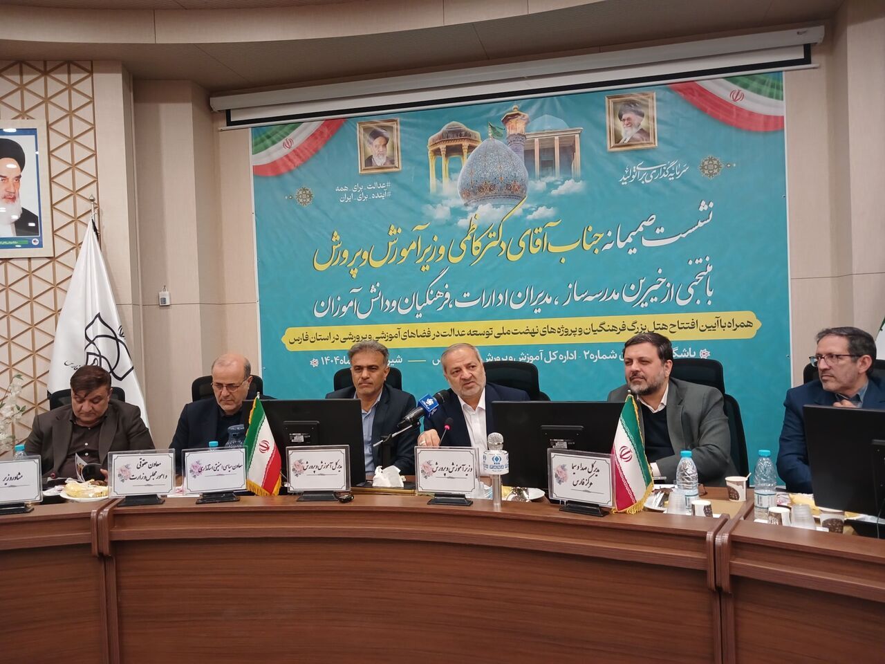 استخدام ۸۵ هزار معلم در سال جاری/ نوید بهبود معیشت معلمان در سال آینده